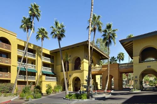 Tapatio Cliffs Resort 001